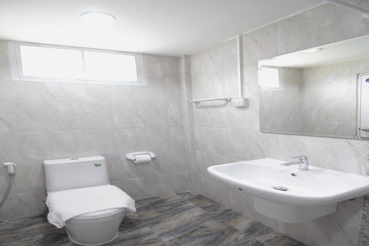 R 17 Living Hotel Μπανγκόκ Εξωτερικό φωτογραφία